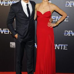 Theo James y Shailene Woodley en el estreno de 'Divergente' en Madrid