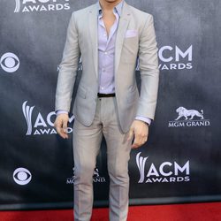 Hunter Haynes en la alfombra roja de los premios CMA 2014