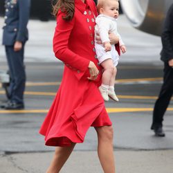 Kate Middleton y el Príncipe Jorge a su llegada a Nueva Zelanda