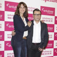 Fabiola Martínez y Jorge Javier Vázquez en un acto promocional