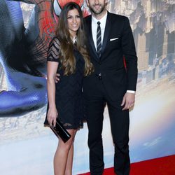 Diego López con su mujer Iria Otero en el estreno de 'The Amazing Spider-Man 2' en Madrid