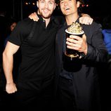 Orlando Bloom y Aaron Taylor-Johnson en los MTV Movie Awards 2014