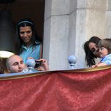 Kiko Rivera hace fotos a su hijo Francisco y a Anabel Pantoja en la Semana Santa de Sevilla