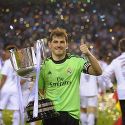 Iker Casillas con la Copa del Rey 2014