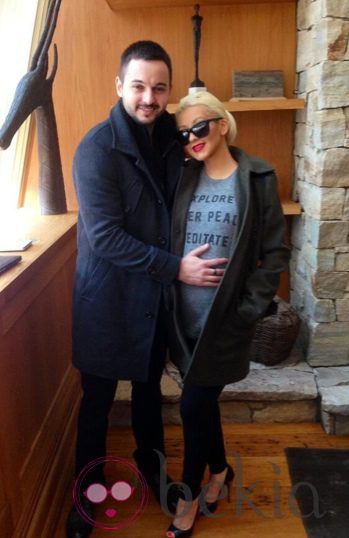 Christina Aguilera y Matt Rutler lucen embarazo