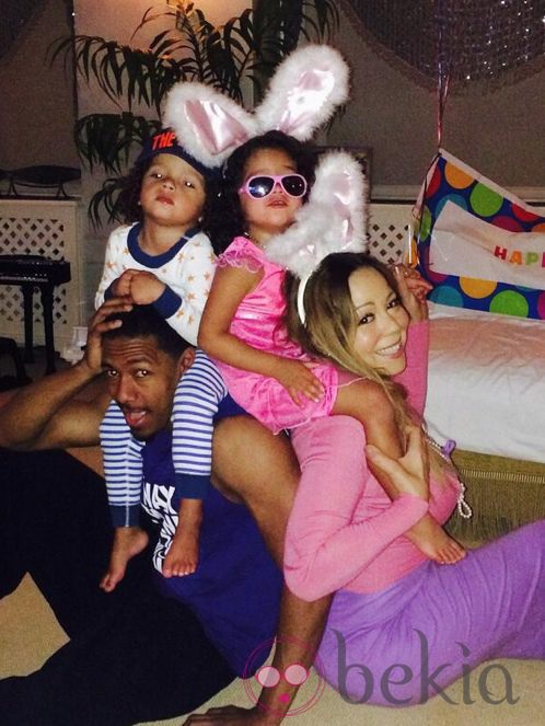 Mariah Carey junto a familia celebrando el Día de Pascua