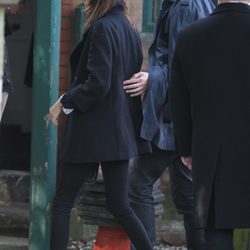 Alexa Chung en el funeral de Peaches Geldof en Londres
