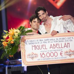 Felipe López junto al ganador de '¡Mira quién baila!' Miguel Abellán