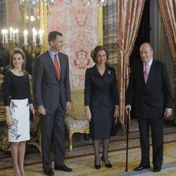 Los Reyes y los Príncipes en el almuerzo en honor a la ganadora del Premio Cervantes 2014