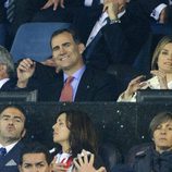 Los Príncipes de Asturias viendo el partido Atlético de Madrid-Chelsea