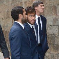 Dani Alves y Neymar en el funeral de Tito Vilanova en la Catedral de Barcelona
