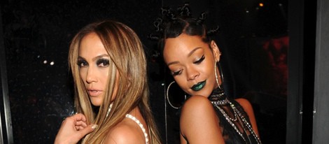 Rihanna y Jennifer Lopez en los iHeartRadio Music Awards 2014
