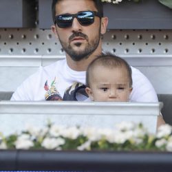 David Villa con su hijo Luca en el Charity Day del Open de Madrid 2014