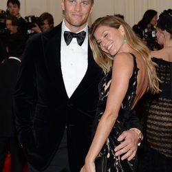 Tom Brady y Gisele Bündchen en la Gala MET 2014