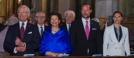 Los Reyes de Suecia, la Princesa Victoria y Haakon de Noruega en el Palacio Real de Estocolmo