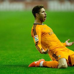 Sergio Ramos celebra su primer gol tras ser padre