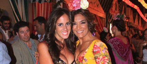 Anabel Pantoja y Raquel Bollo en la Feria de Sevilla 2014
