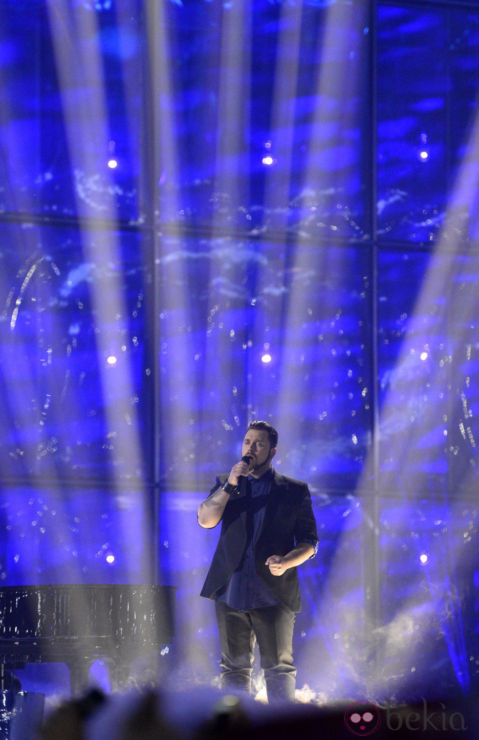 Carl Espen durante su actuación en el Festival de Eurovisión 2014