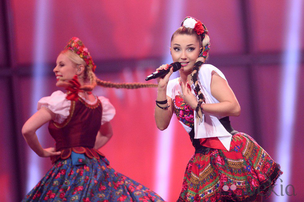 Donatan & Cleo durante su actuación en el Festival de Eurovisión 2014