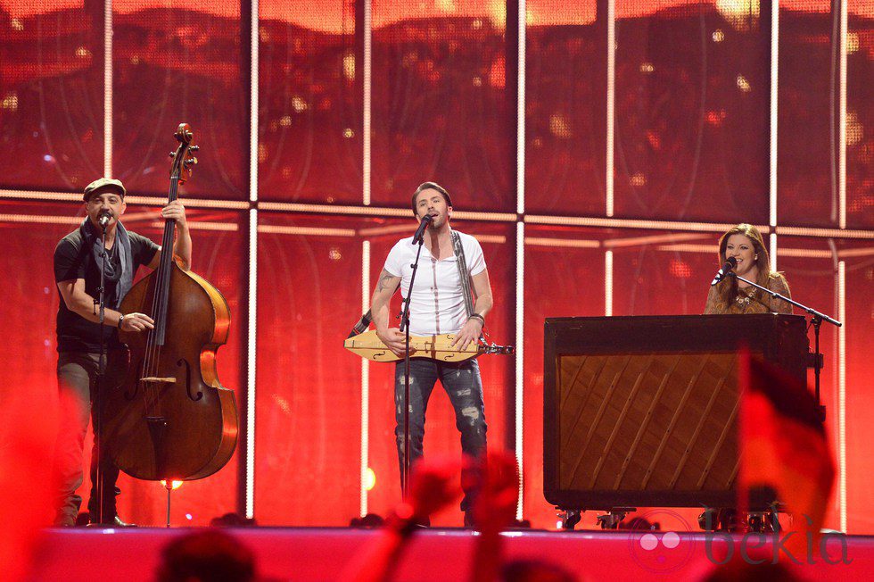 Firelight durante su actuación en el Festival de Eurovisión 2014