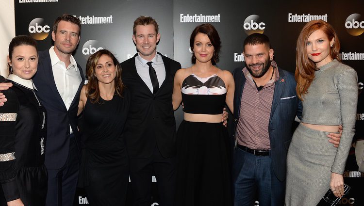 Katie Lowes, Scott Foley,Guillermo Diaz y el resto de 'Scandal' en los Upfronts de la ABC 2014