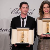 Adèle Exarchopoulos y Logan Lerman reciben el Premio Chopard de Cannes 2014