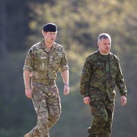 El Príncipe Harry de Inglaterra en los entrenamientos de la OTAN en Estonia