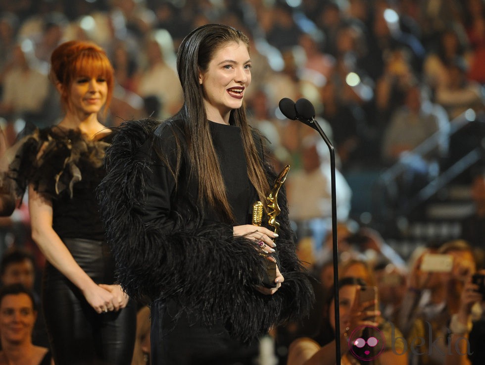 Lorde en los Billboard Music Awards 2014
