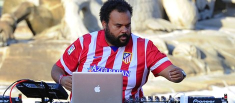 Carlos Jean poniendo música a la celebración de la Liga 2014 del Atlético de Madrid