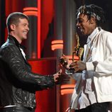 Robin Thicke y Wiz Khalifa en los Billboad Music Awards 2014