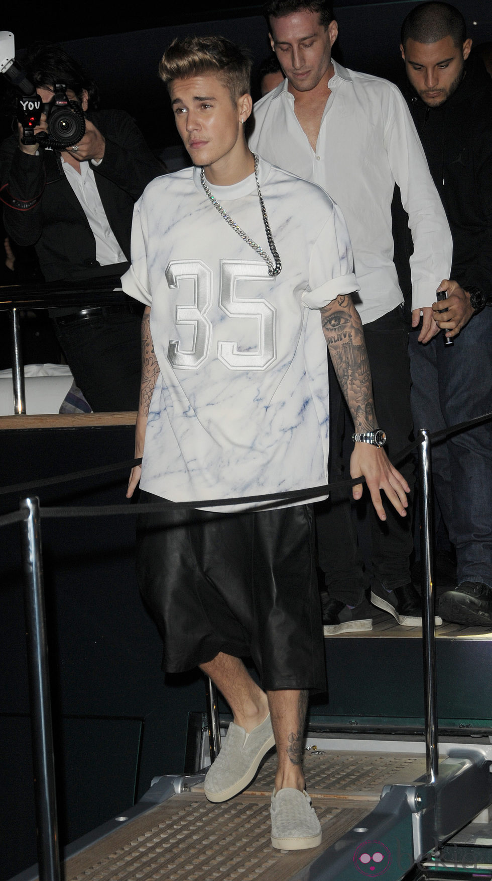 Justin Bieber en una fiesta en el yate de Roberto Cavalli en Cannes 2014