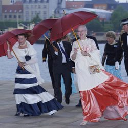Sonia de Noruega y Margarita de Dinamarca celebran los 200 años de la Constitución Noruega en Copenhague