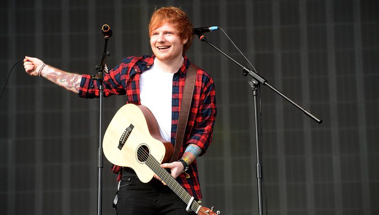Ed Sheeran en el Radio 1's Big Weekend de la BBC 2'14