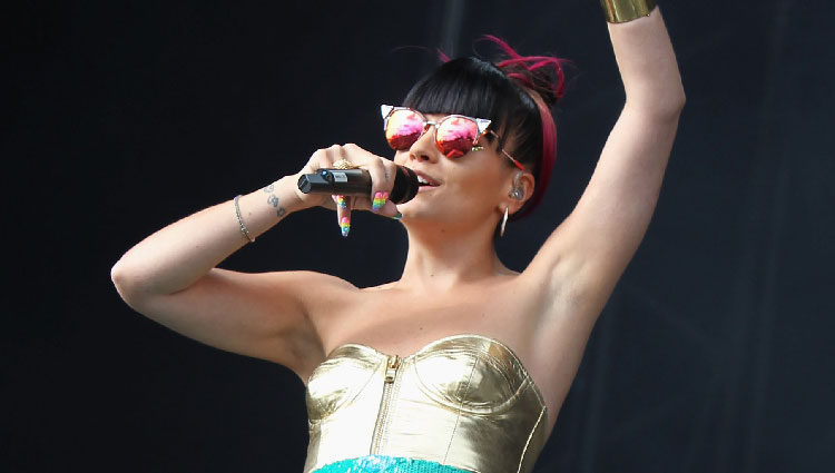 Lily Allen en el Radio 1's Big Weekend de la BBC 2014