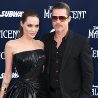 Angelina Jolie y Brad Pitt en el estreno de 'Maléfica' en Los Ángeles