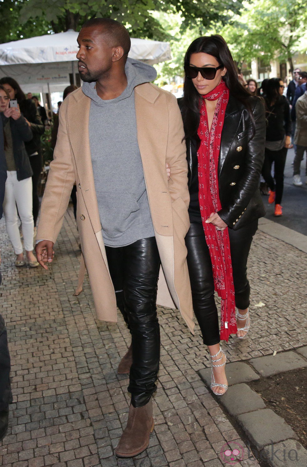 Kanye West y Kim Kardashian, de compras en su luna de miel en Praga