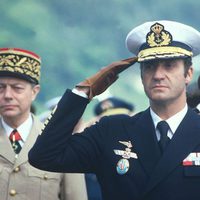 El Rey Juan Carlos I en saludo militar