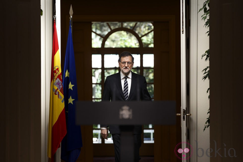 Mariano Rajoy anunciando la abdicación del Rey Juan Carlos en favor del Príncipe Felipe