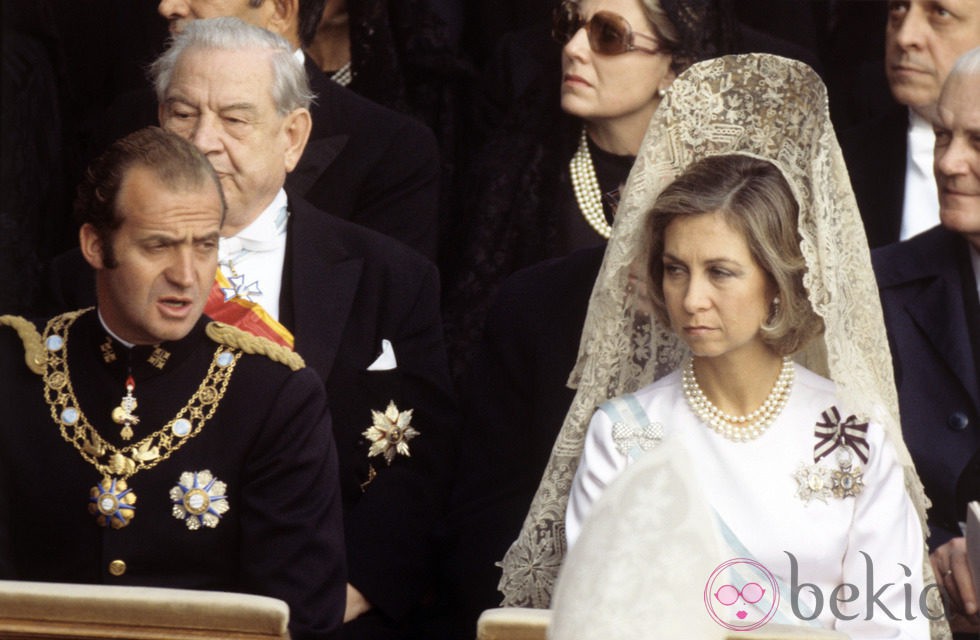 El Rey Juan Carlos I y la Reina Sofia en el entierro del papa Pablo VI
