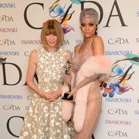 Anna Wintour y Rihanna en los CFDA Fashion Awards 2014