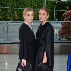 Mary-Kate y Ashley Olsen en los CFDA Fashion Awards 2014