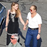 Amber Heard visita a Johnny Depp en el rodaje de su nueva película
