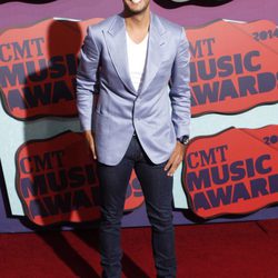 Luke Bryan en los CMT Music Awards 2014