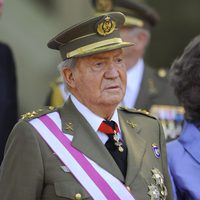 Don Juan Carlos en su útlimo acto militar como Rey de España