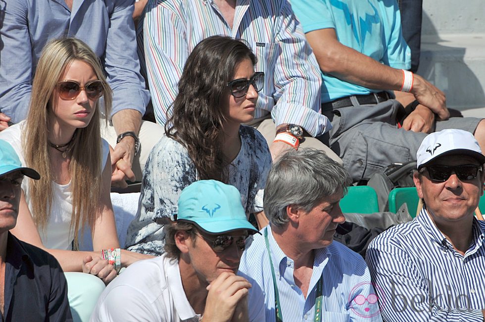 Xisca Perello anima a Rafa Nadal en Roland Garros 2014