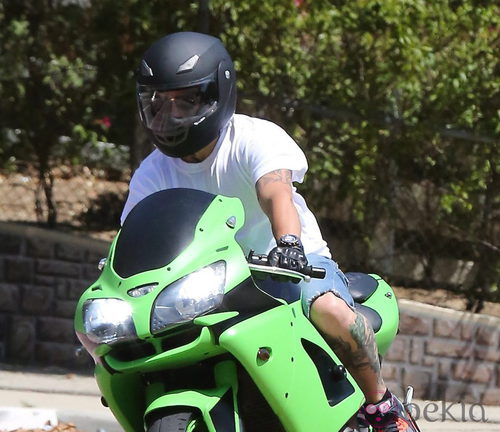 Casper Smart en moto tras su ruptura con Jennifer Lopez