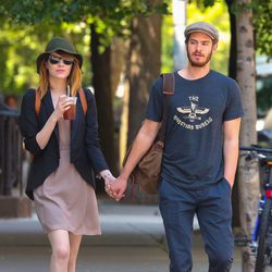 Emma Stone y Andrew Garfield pasean cogidos de la mano por Nueva York