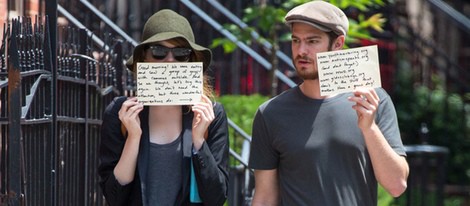 Emma Stone y Andrew Garfield solidarios ante los paparazzis en Nueva York