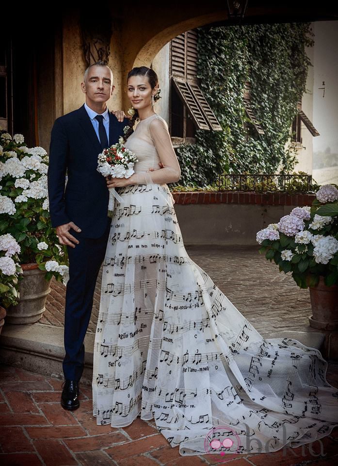 Eros Ramazzotti y Marica Pellegrinelli el día de su boda en el Piamonte italiano