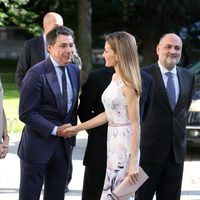 La Reina Letizia saludando a Ignacio González a las puertas del Museo del Prado